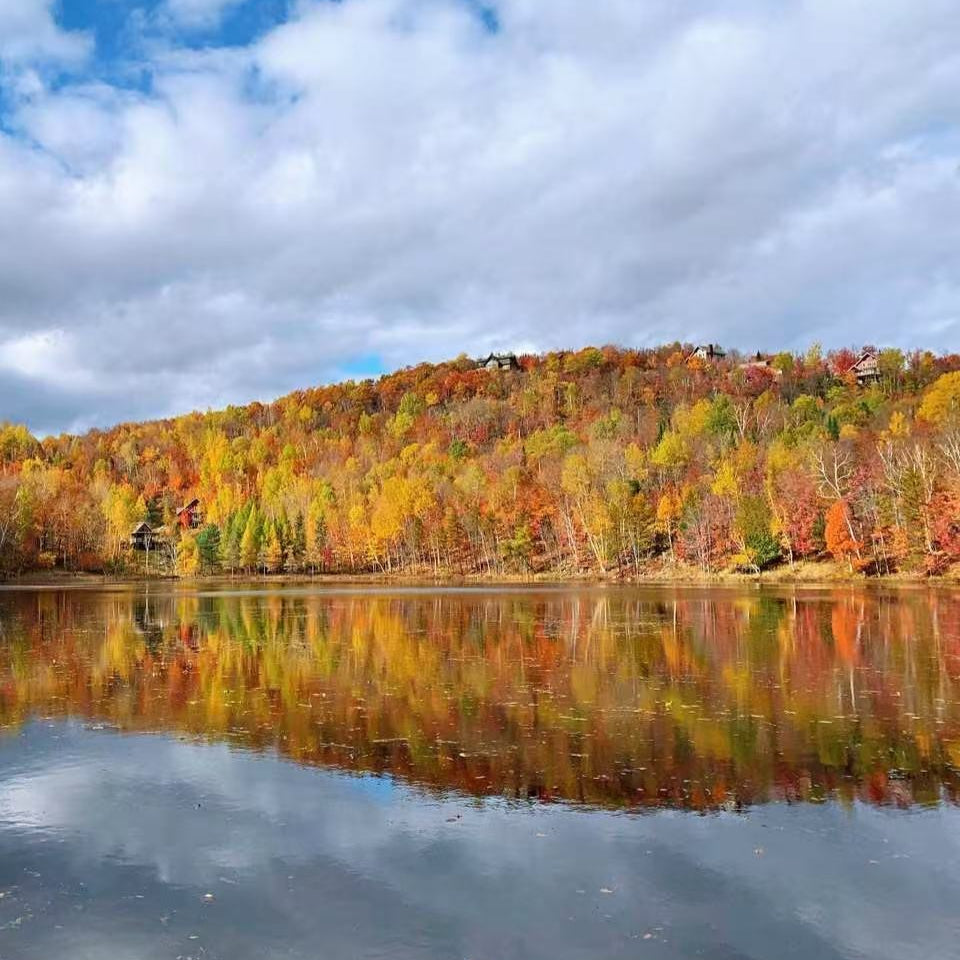 【魁北克赏枫之旅】10月10日–10月15日 | 皇家秋色｜法式古城｜枫林峡谷｜静谧湖畔